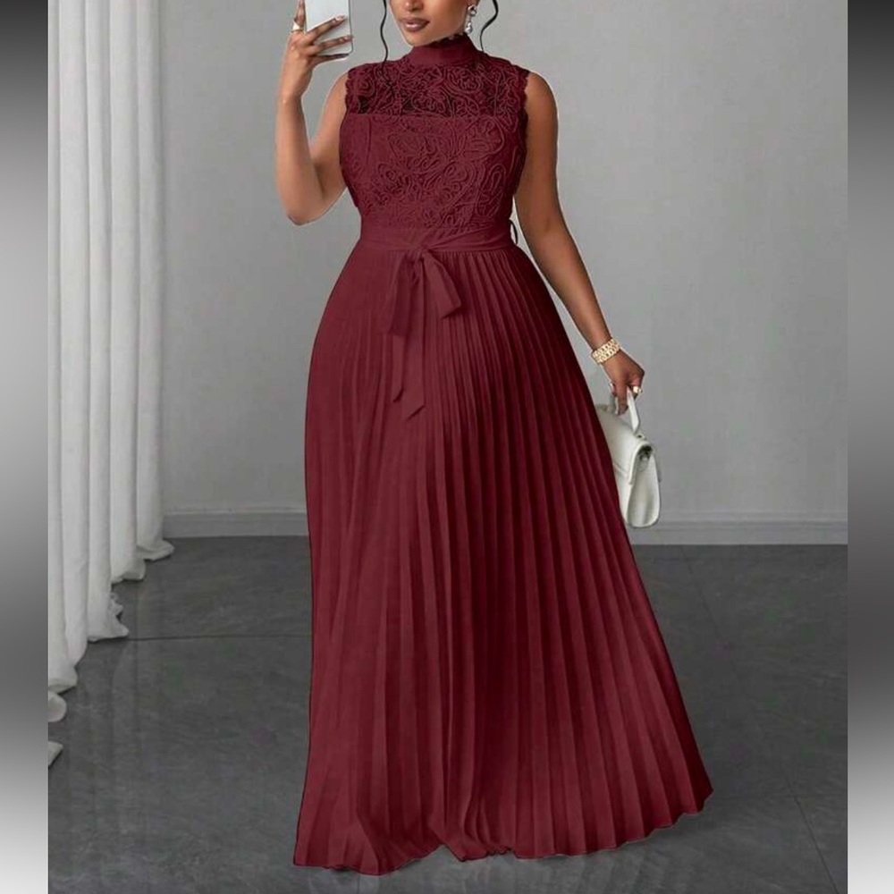 Elegant Burgundy Lace Evening Gown